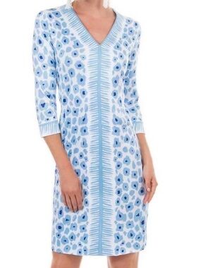 Gretchen Scott Designs Light Blue and Navy Patterned V-Neck Top